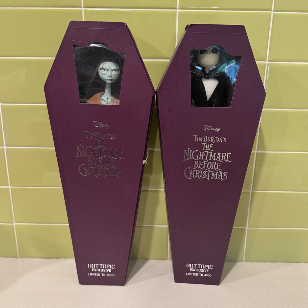 LE Hot Topic Jack and Sally Dolls from The Nightmare Before Christmas